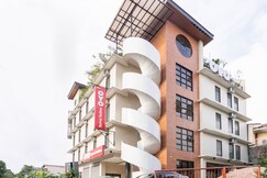 OYO 108 Spiral Suites