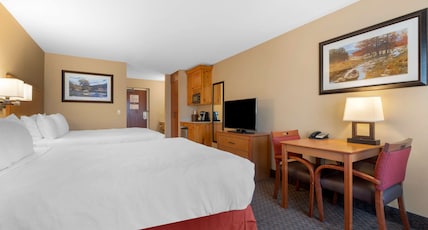 Best Western Plus Olympic Inn Room Type - Accessible - 1 King, Mobility Accessible, Bathtub, Non-Smoking, Full Breakfast Best Western Plus Olympic Inn Room Type - Accessible - 1 King, Mobility Accessible, Bathtub, Non-Smoking, Full Breakfast