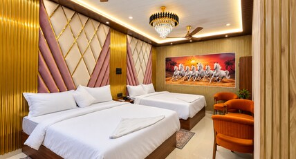 HOTEL AYANSH Room Type - Suit Room