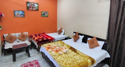 SHRI RAGHAV AAKRITI HOME STAY Room Type - Bedroom 1