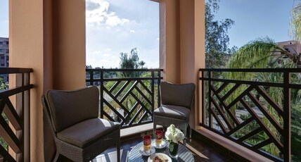 M Room Type - Superior Room, 1 King-size bed, with view