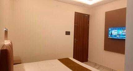 Saraswati Home Stay Room Type - Deluxe room