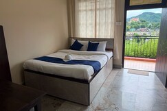 Hotel O Mylliem Shillong