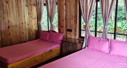 Koirala Mountain Retreat Room Type - 4 Bedded Family room