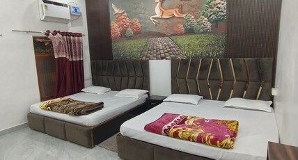 Sri Kanak Bihari Homestay Room Type - Alias Deluxe four bed room