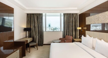 Radisson Blu Hotel & Convention Center, Tunis Room Type - Junior Suite - Lounge Access Radisson Blu Hotel & Convention Center, Tunis Room Type - Junior Suite - Lounge Access