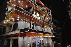 PINK WHITE GUEST HOUSE