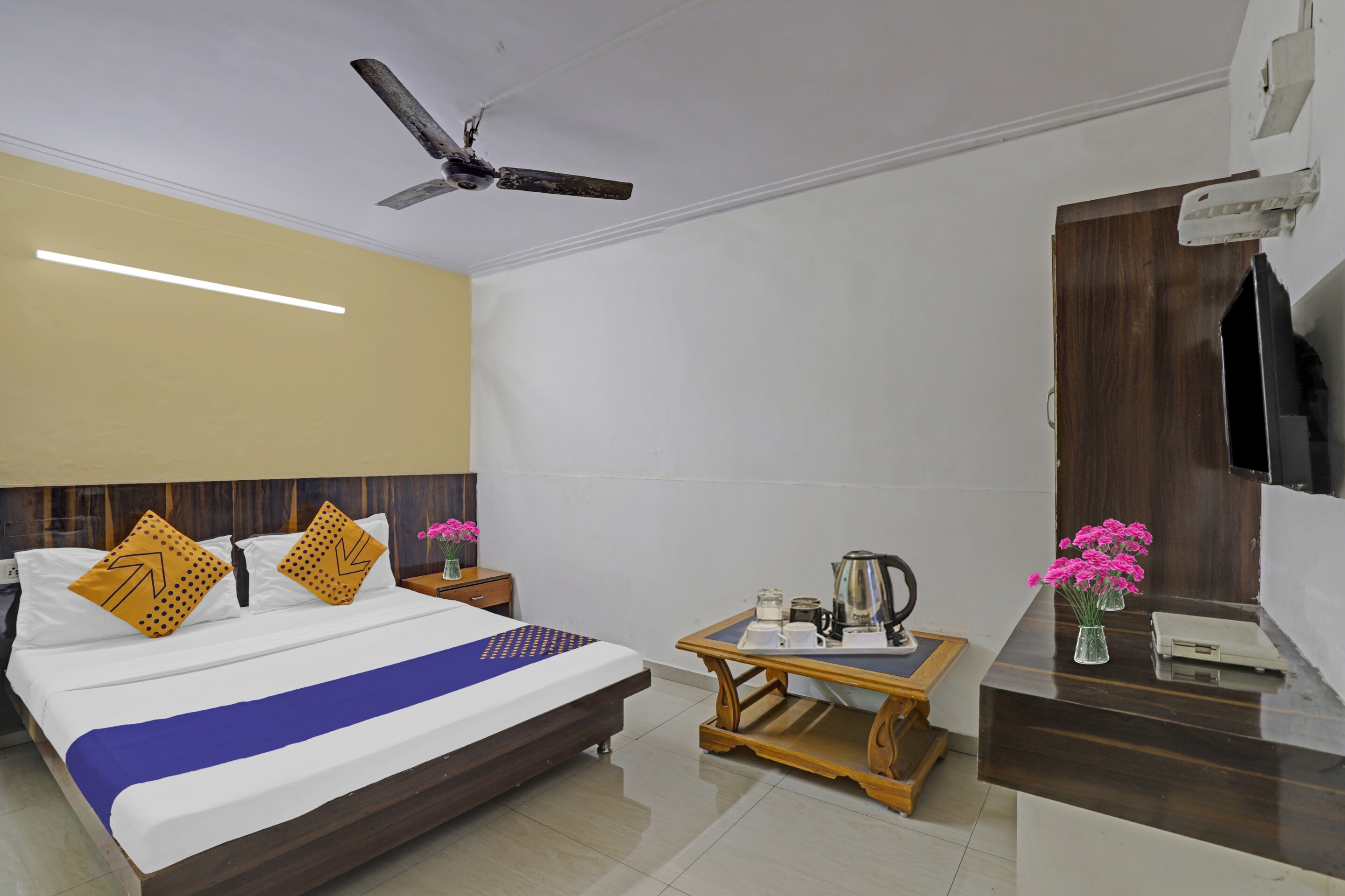 Hotel O Ramnivas Residency - Tap to explore photos
