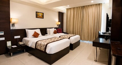 Hotel Udai Median | Rooms with Bathtub | Near Sukhdia Circle, Udaipur Room Type - Udai Comfort Twin