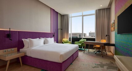 La Quinta by Wyndham Abu Dhabi Al Wahda Room Type - 1 King Bed, Executive Room, City View, Smoking La Quinta by Wyndham Abu Dhabi Al Wahda Room Type - 1 King Bed, Executive Room, City View, Smoking