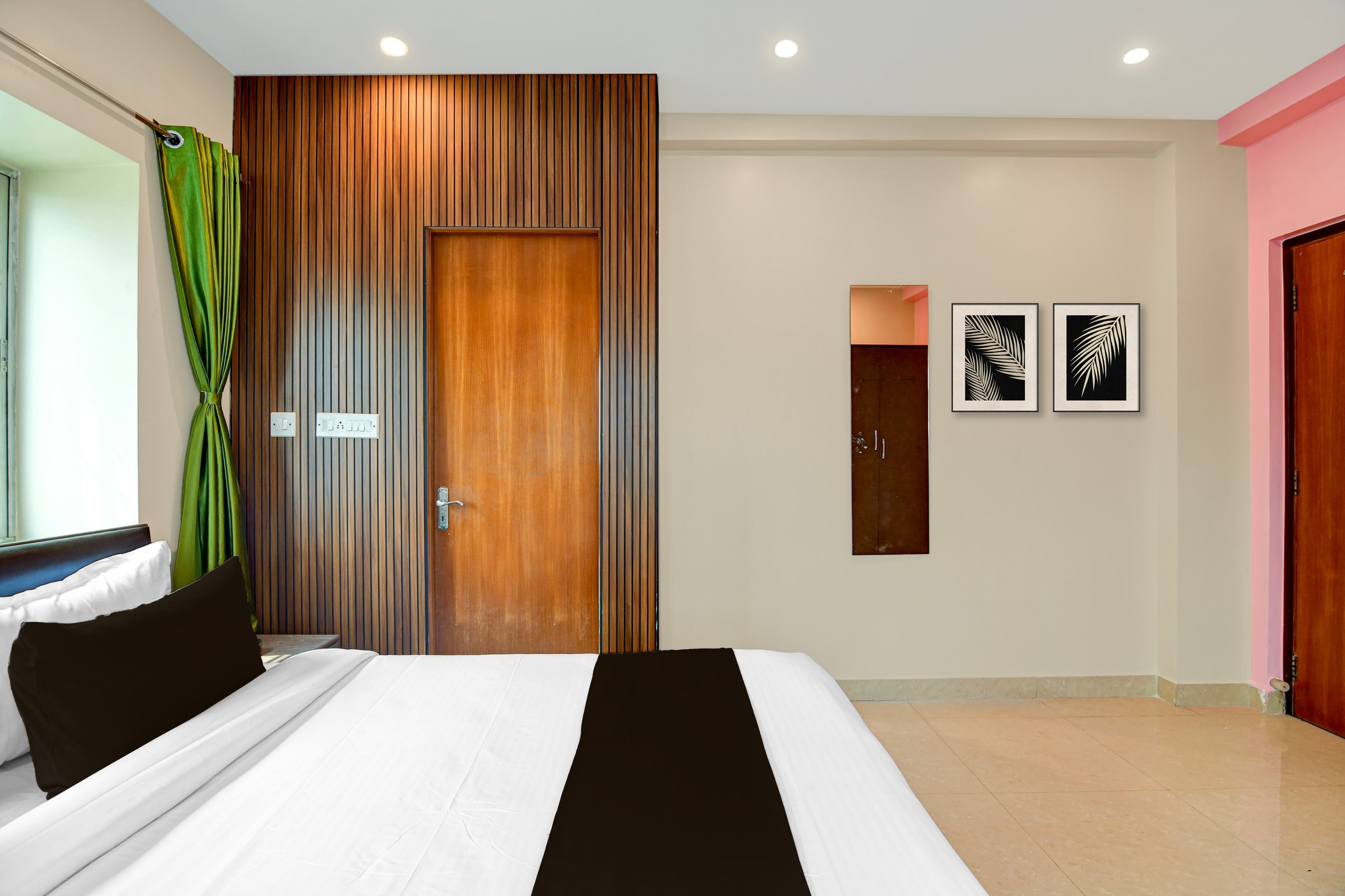 Hotel O Newtown worldstay - Tap to explore photos
