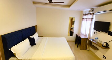 The Ross Harriet View Room Type - Premium Sea View Room