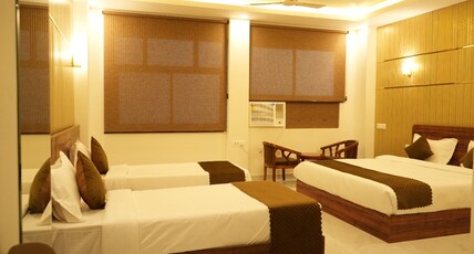 Hotel Golden Palace Room Type - Deluxe Family Room