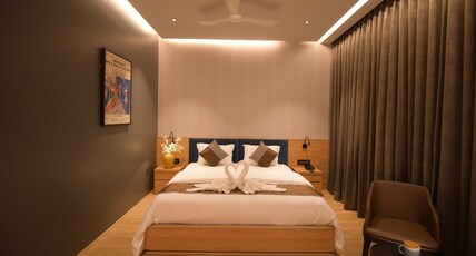 Kratos  The Luxury Club Room Type - Deluxe rooms
