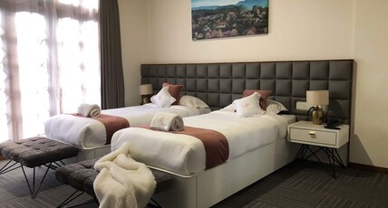 Mountain View w Breakfast Shillong Room Type - Twin Bed Room