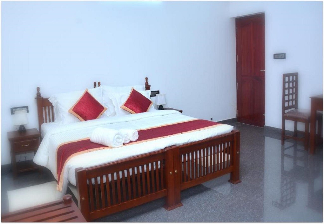 Bougainvilla Homestay - Tap to explore photos