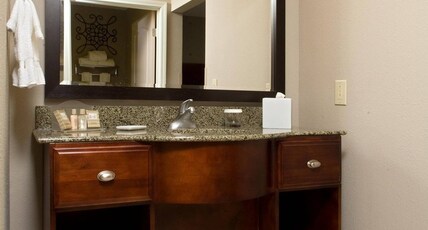 Homewood Suites by Hilton Bloomington Room Type - 2 KING 2 BDRM 2BA STE NONS