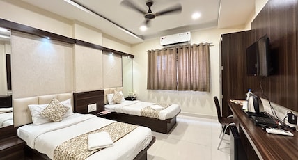 HOTEL SHIVGANGA COMFORT ZONE Room Type - Deluxe Twin Bed