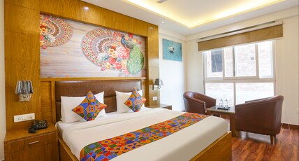 FabHotel Prime Green Lotus Star 17 - Nr. Yashobhoomi Convention Centre Room Type - Premium Room