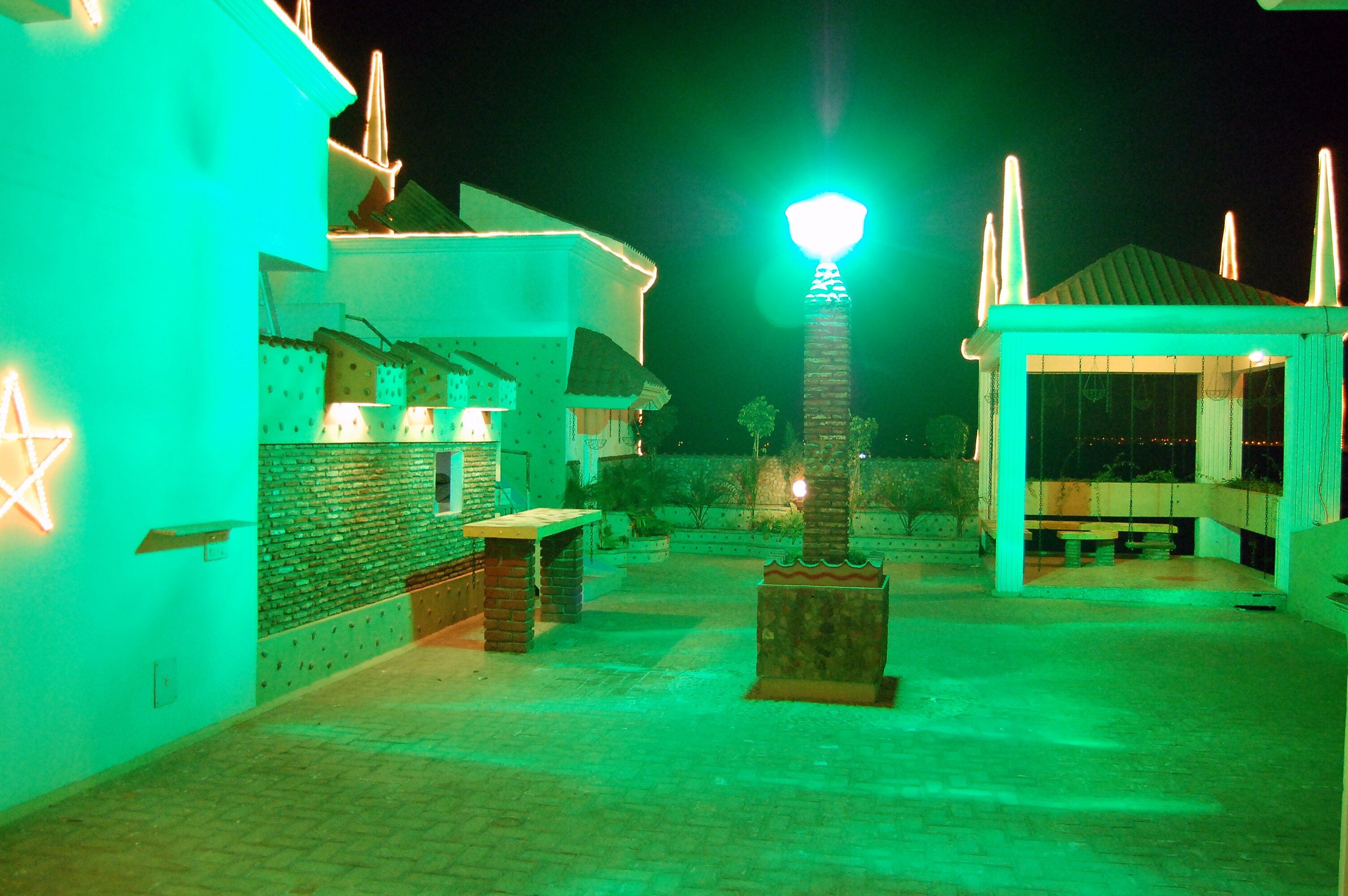 Hotel Ishan Villa - Tap to explore photos