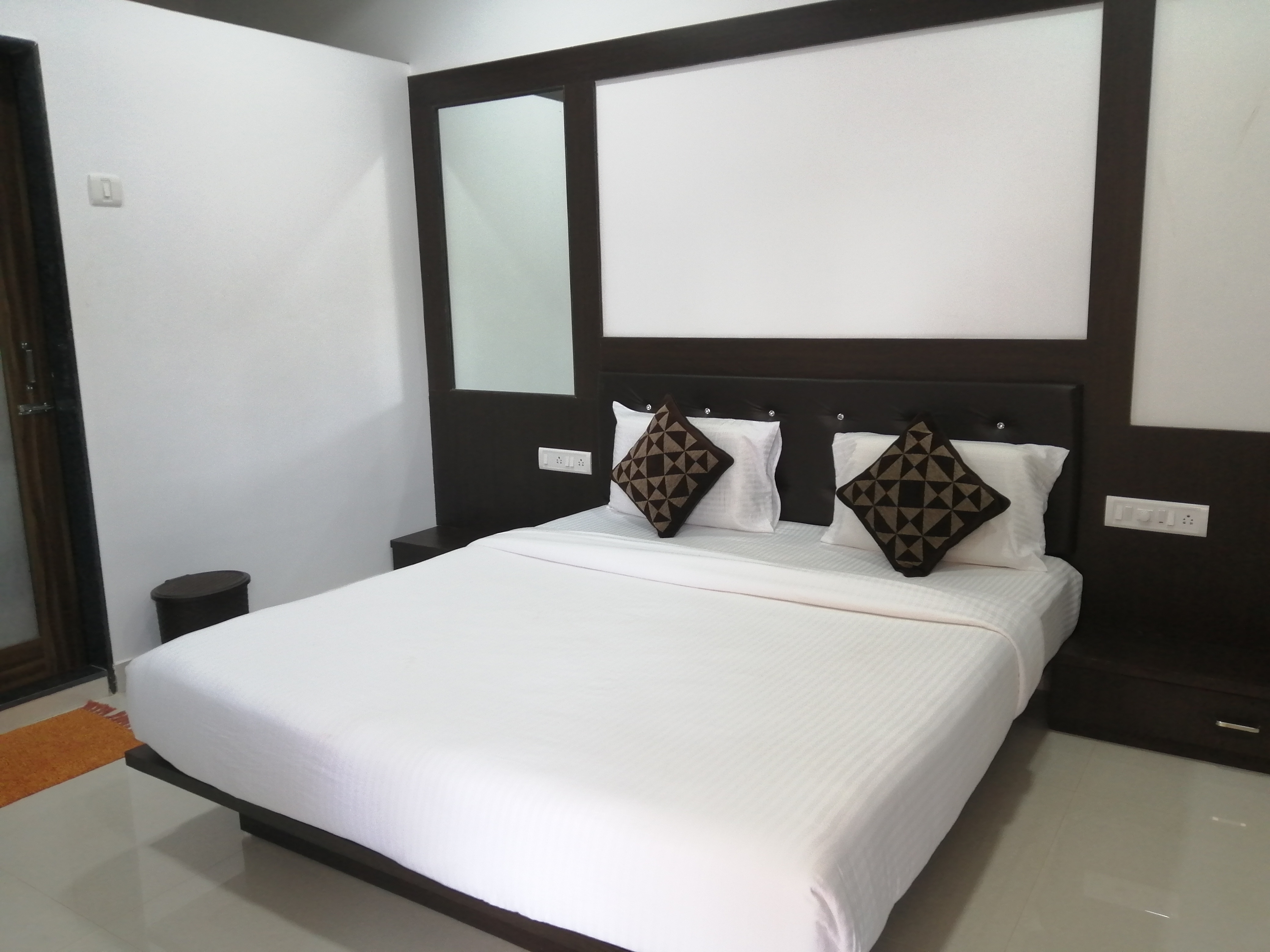 Laxmi Homestay - Tap to explore photos
