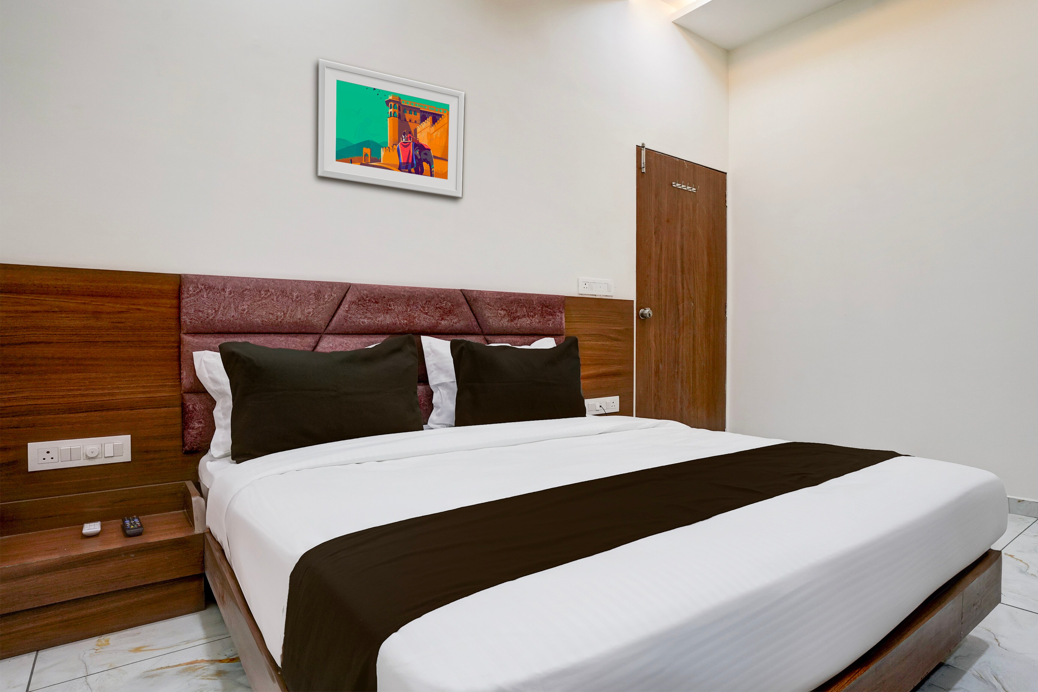 Hotel O Dabhoi Vadodara - Tap to explore photos