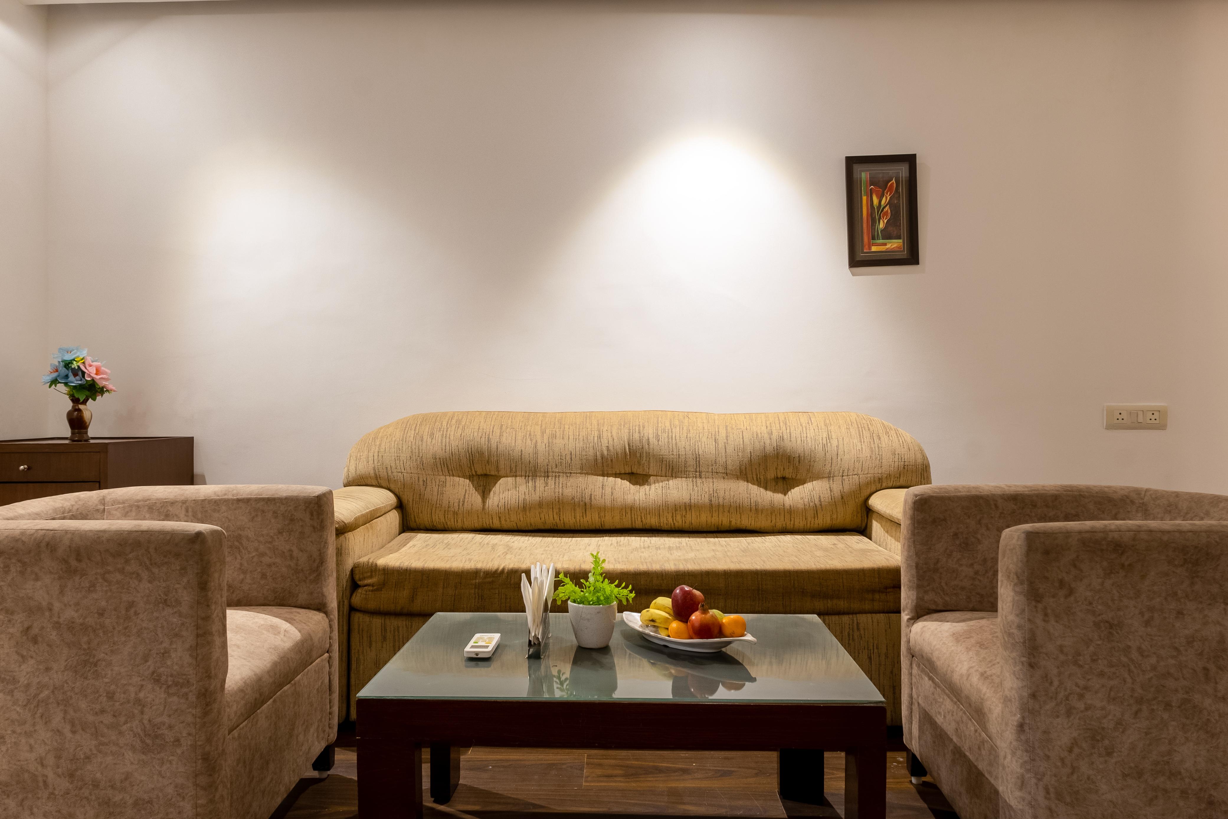 Hotel Arch Plaza - Near Yashobhoomi Dwarka - Tap to explore photos