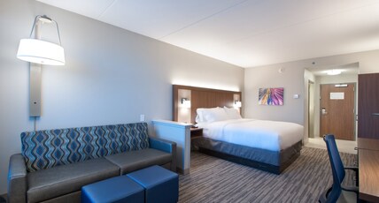 Holiday Inn Express Quantico - Stafford Room Type - 1 King Suite Sofa Bed