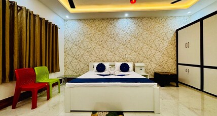 DIVINE NEST Room Type - The Suit Room | Premium Family Room with Garden