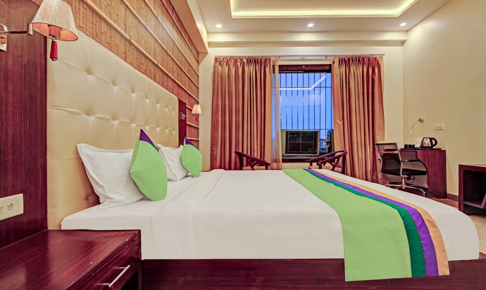 Hotel Tobo Retreat Agra | 100 Mtr from Taj Mahal East Gate - Tap to explore photos