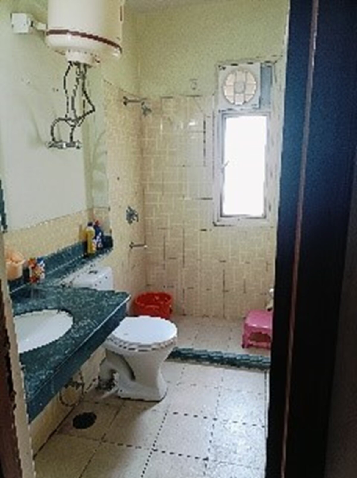 Guest House (For stay 14 day and above) - Tap to explore photos