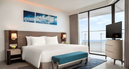 Radisson Hotel Danang Room Type - Executive Corner Suite - Ocean View- Lounge Access Radisson Hotel Danang Room Type - Executive Corner Suite - Ocean View- Lounge Access