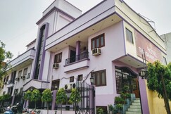 Grand Avenue Hotel & Restaurant