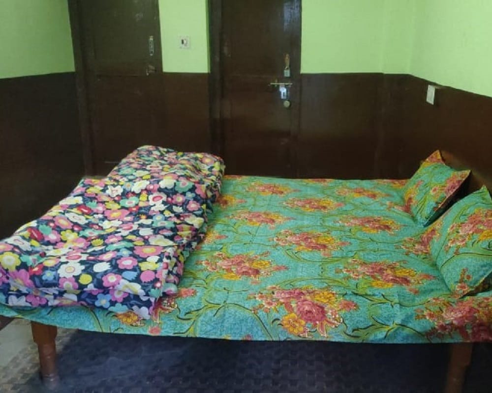 Abhishek Home Stay - Tap to explore photos