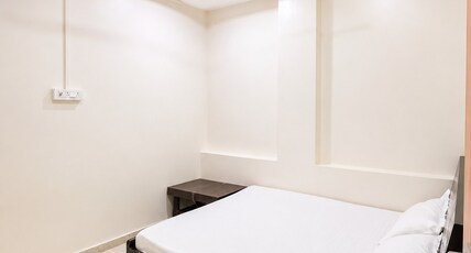 Hotel Yashdeep Room Type - Bedroom 8