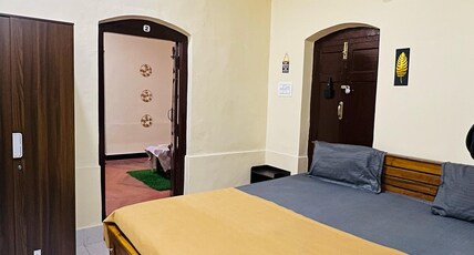 Legacy Chalet Vintage Villa Room Type - Deluxe Non AC Room