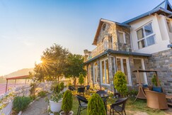 Casa De Bello, Nainital, Near Kainchi Dham