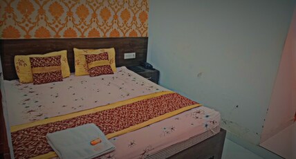 PALACE OF PARADISE HOTEL AND RESTAURANT Room Type - DELUXE ROOM