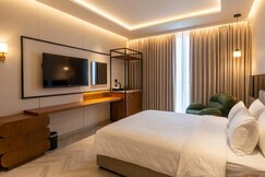 LUMEIRRAH SUITES