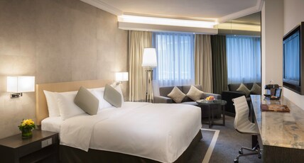 The Marco Polo Gateway Room Type - Premier Queen Room
