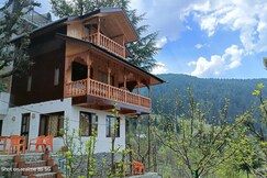 Narayana Tree Cottage