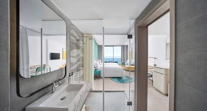 voco Ma Belle Danang, an IHG Hotel Room Type - 2 Single Deluxe Sea View Balcony voco Ma Belle Danang, an IHG Hotel Room Type - 2 Single Deluxe Sea View Balcony