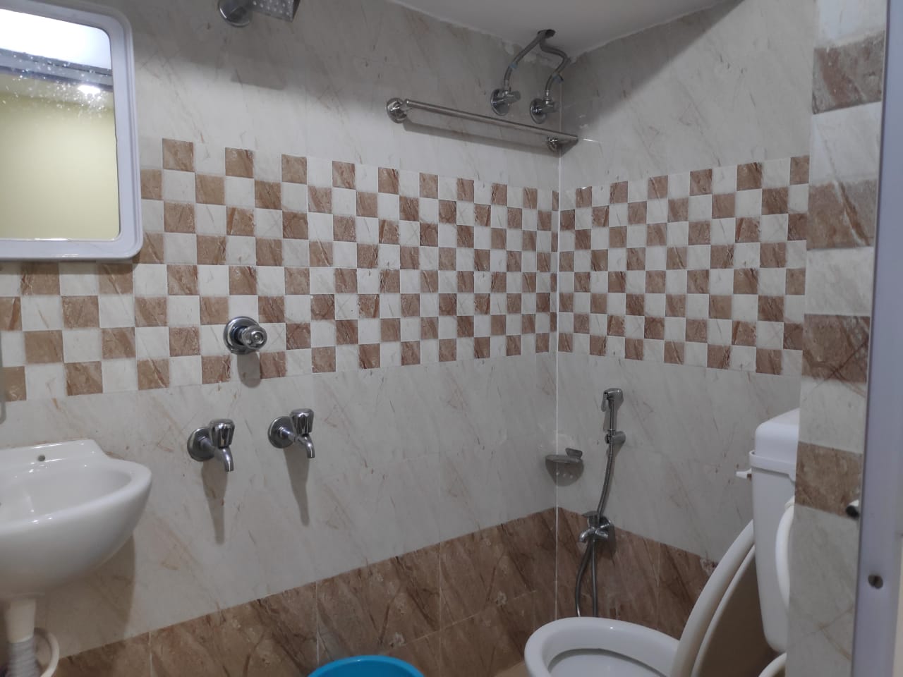 Pyramid Guest House 1 - Tap to explore photos