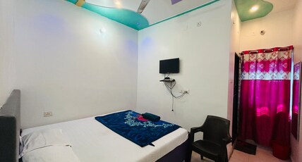 HOTEL YASH Room Type - Non AC Room