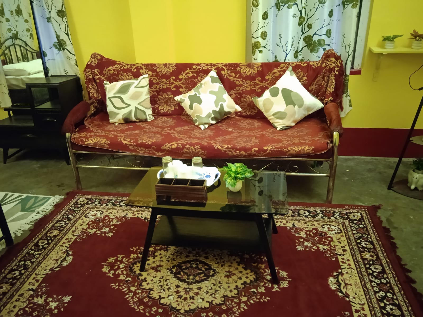 Alaka Nibas Homestay - Tap to explore photos
