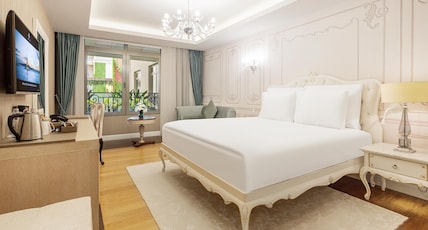 CVK Park Bosphorus Hotel Istanbul Room Type - Superior Evergreen Room CVK Park Bosphorus Hotel Istanbul Room Type - Superior Evergreen Room
