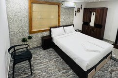 Elowen Homestay and Rooms