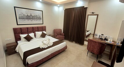 The Senator Room Type - Crystal Room