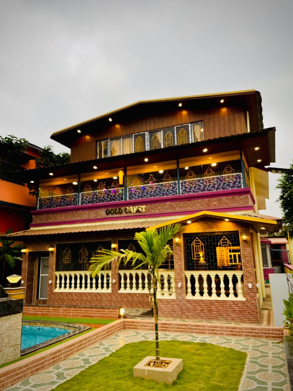 Golden Ring Resort - Tap to explore photos