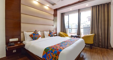 FabHotel Royal Classic Room Type - Deluxe Room